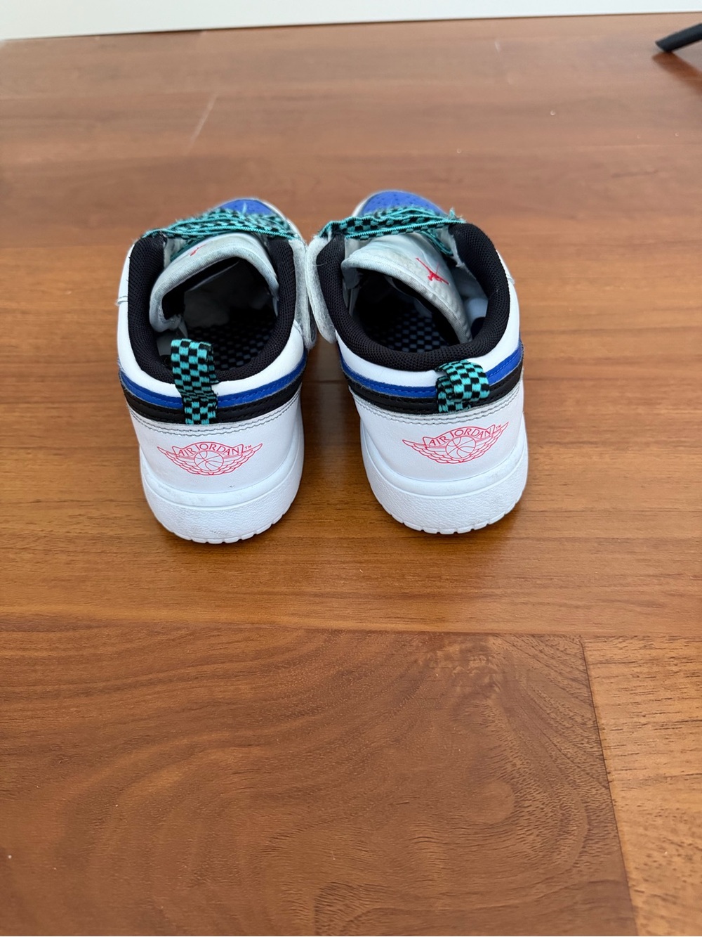 Nike Kids Blue, White & Black Low-Top Sneakers - Picture 3 of 4